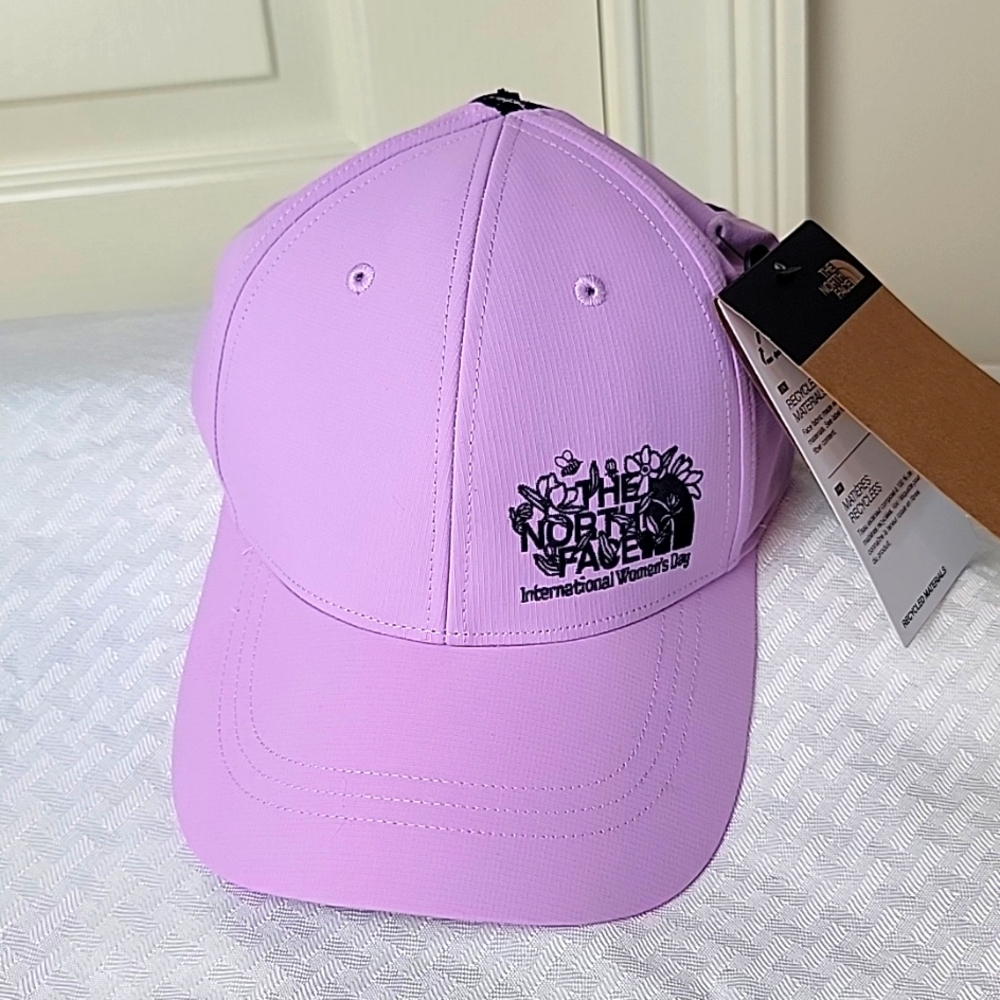 Northface Women's Ponytail Runners Cap